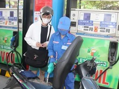 Giá xăng dầu tiếp tục tăng, dầu mazut tăng cao nhất 919 đồng/kg