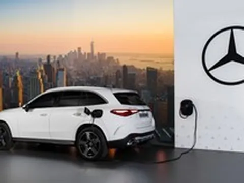 Xe Mercedes-Benz bán chạy nhất Việt Nam có thêm bản PHEV, giá 3 tỷ