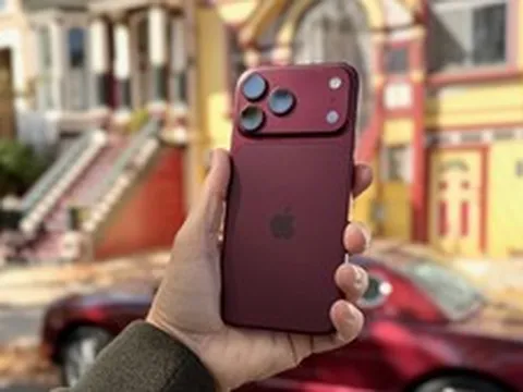 iPhone 18 Pro Max gặp lỗi mất sóng, Apple phải đổi máy miễn phí