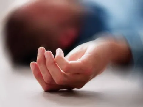 Người đàn ông 45 tuổi tử vong sau bữa ăn, bác sĩ cảnh báo 2 món "quen mặt"