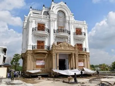 Biệt thự hàng trăm tấn ở Bắc Ninh về vị trí mới sau gần tháng 'thần đèn' di dời