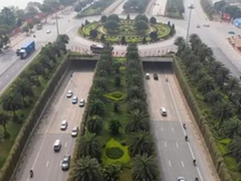 Hà Nội dự kiến trồng cây phủ xanh trụ đường sắt, cầu vượt và hầm chui