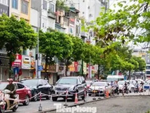 Đường nghìn tỷ vừa thông xe, Ô Chợ Dừa lại ùn ứ vì xén dải phân cách