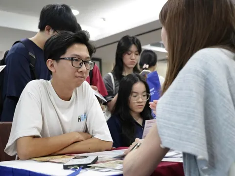 Châu Á 'hút' du học sinh Việt
