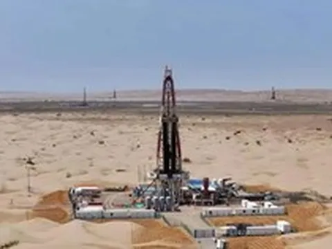 Khoan sâu hơn 6.000m dưới đáy sa mạc, phát hiện mỏ dầu khí khổng lồ, trữ lượng vượt 1 tỷ tấn