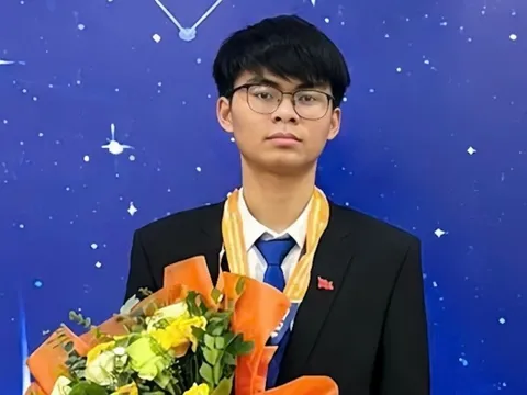 Chàng trai chuyên Lam Sơn giành huy chương vàng Olympic Thiên văn