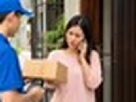 Thủ đoạn lừa đảo chưa từng có liên quan đến shipper, công an cảnh báo tuyệt đối không làm 5 điều này