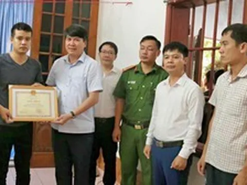 Truy tặng giấy khen cho người hy sinh tính mạng cứu 2 thiếu niên ở Ninh Bình