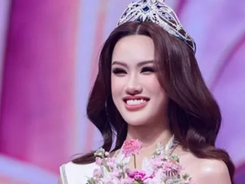 Á hậu Trịnh Mỹ Anh xin lỗi giữa ồn ào bị lộ nhóm chat nói xấu