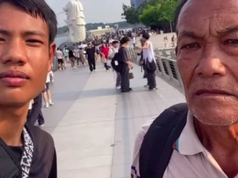Thiếu niên 16 tuổi vượt 2.000km đưa ông nội đến Singapore thực hiện ước mơ