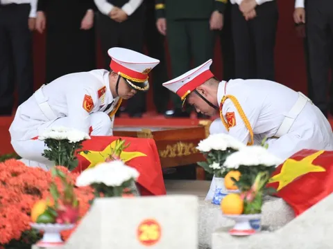 Thủ tướng ghi nhận đóng góp của nhà khoa học trong tìm hài cốt liệt sĩ