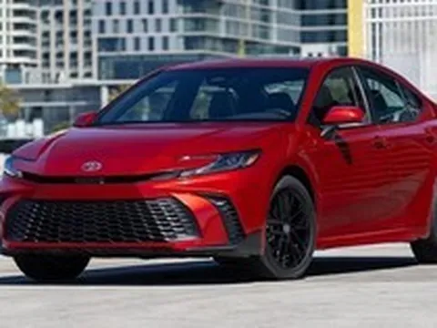 Toyota Camry 2027 ra mắt: Giá quy đổi từ 781 triệu đồng, gần như không đổi thiết kế