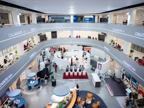 Choáng ngợp ‘xưởng sáng tạo’ mới của sinh viên Bách khoa Hà Nội