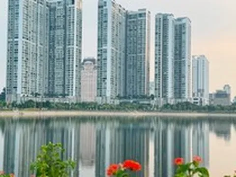Nghịch lý căn hộ Hà Nội: Thu nhập người dân tăng 9%/năm nhưng giá căn hộ sơ cấp tăng tới 25%/năm