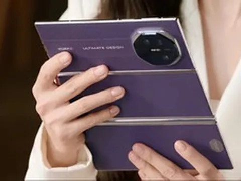 Thị trường điện thoại Trung Quốc giảm 15,4%, vì sao riêng Huawei tăng?