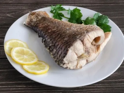 Loại cá chợ Việt bán giá bình dân nhưng giàu protein hơn cá hồi, thịt thơm bổ dưỡng cho bé