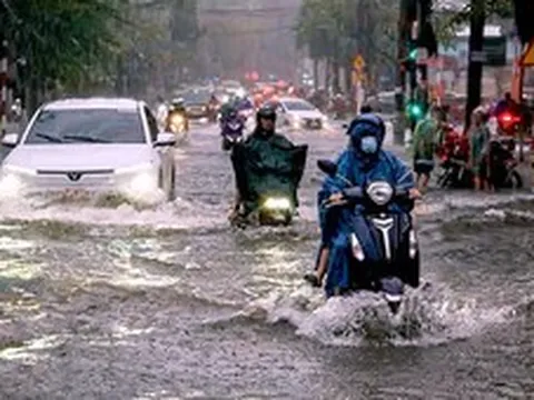Thời tiết hôm nay 18-10: Bắc Bộ nắng, Nam Bộ chiều mưa to