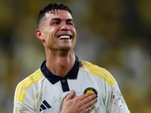 Không chỉ làm "công ăn lương", Ronaldo vung tiền mua cổ phần Al Nassr?