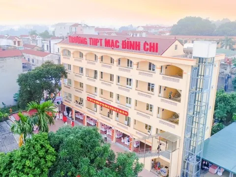 Sở GD&ĐT thông tin vụ nam sinh hành hung cô giáo trên bục giảng