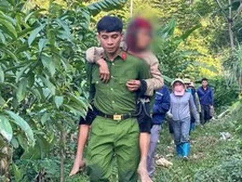 Tìm thấy cụ bà 79 tuổi đi lạc gần 4 ngày trong rừng ở Tuyên Quang