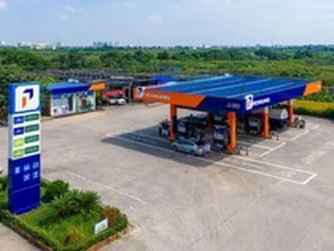 14 thương nhân đầu mối giảm thêm 300-350 đồng/lít xăng dầu so với giá điều hành