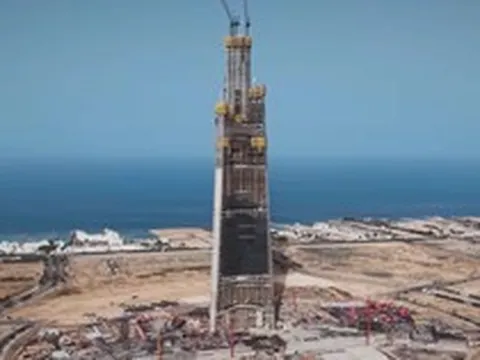 Tái khởi công tòa nhà cao gấp 2 lần Landmark 81 sau gần 7 năm đình trệ: Bỏ thêm hơn 49.000 tỷ đồng, đã xây đến tầng 116, nhắm hoàn thành năm 2028