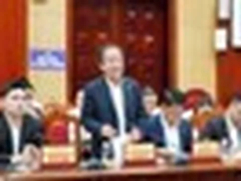Bầu Hiển nói về bài toán tại sân bay 5.800 tỷ đồng: “Bay thì lỗ mà không bay thì khó”