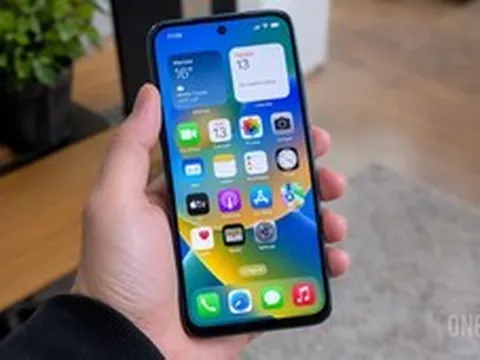 Không phải giả lập, AI giúp iOS chạy được trên điện thoại Xiaomi, nhưng chỉ để cho vui