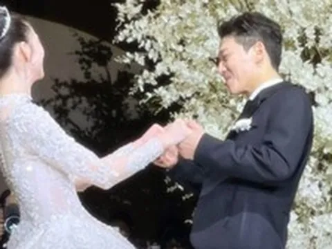 Đang nóng tin cặp trai tài gái sắc showbiz gen Z ly hôn sau 5 ngày cưới vì đàng trai ngoại tình