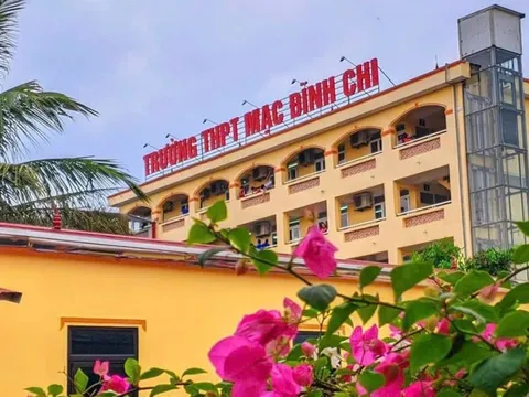 Xác minh clip học sinh có hành vi bạo lực với giáo viên