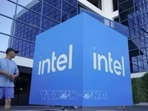 Mỹ miễn trừ lệnh cấm thiết bị robot nước ngoài cho tập đoàn Intel