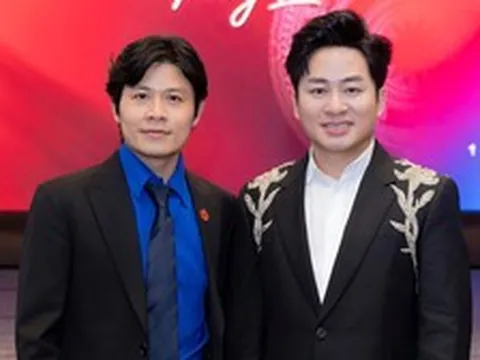 Tùng Dương và Nguyễn Văn Chung "có hẹn" ở Mỹ Đình