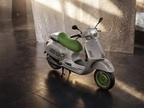 Mẫu Vespa độc bản giá gần 400 triệu, Việt Nam chỉ có 4 chiếc - đánh số từng chiếc một