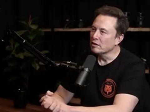 Elon Musk tiết lộ phép tính đằng sau giá trị mỗi giờ làm việc lên tới 100 triệu USD