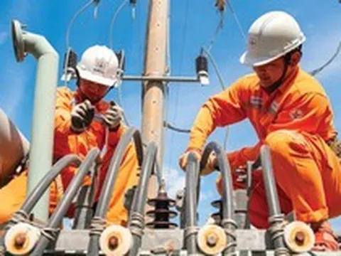 Phó Thủ tướng yêu cầu EVN có phương án giảm giá điện từ 1/11
