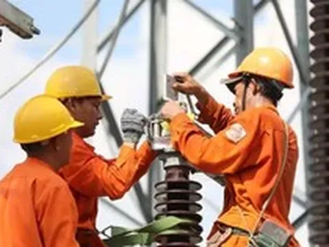 Giá điện từ tháng 11 có thể giảm bao nhiêu?
