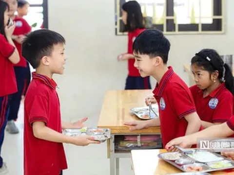 Thực đơn bữa ăn nội trú, bán trú phải được công khai trước khi tổ chức bữa ăn