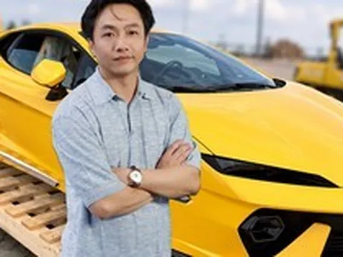 Cường Đô La quyết tặng Lamborghini 30 tỷ, màu vàng rực rỡ cho khách mua nhà