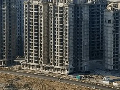 Đảo nhân tạo 12 tỷ NDT của Evergrande thành “vùng đất chết”, hàng loạt công trình bỏ hoang giữa cuộc khủng hoảng bất động sản Trung Quốc