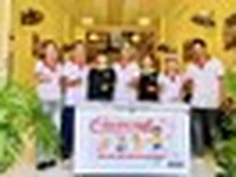 Không sinh ra con, vẫn trao sữa, nhận đỡ đầu: Những người mẹ đặc biệt trong các dự án cộng đồng