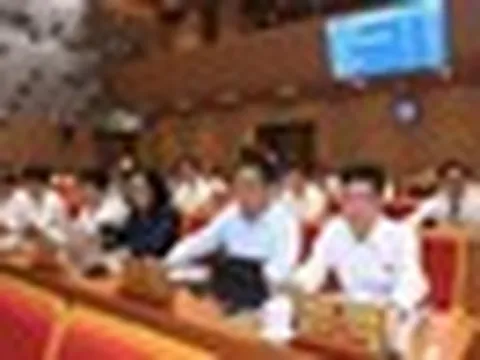 Từ 2027, Hà Nội hỗ trợ 4 triệu đồng cho phụ nữ sinh đủ 2 con trước 35 tuổi