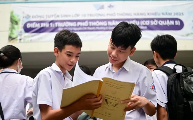 Chính thức: Trường Phổ thông Năng khiếu TP.HCM công bố lịch thi